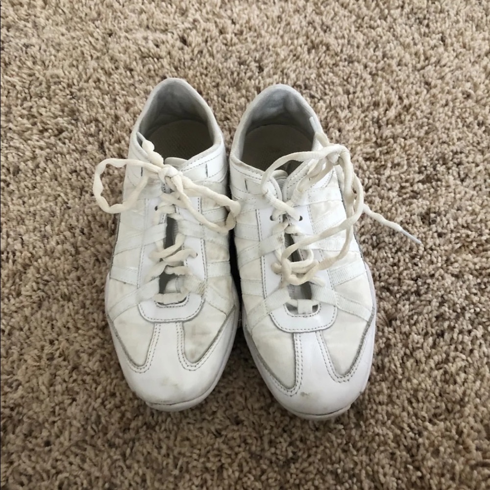 Nifinty Cheer shoes